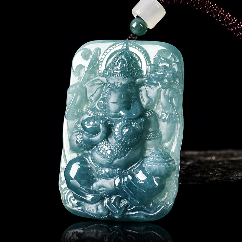 Vintage Fashion Necklace - Myanmar jadéite Ganesha pendentif sculpté amulette