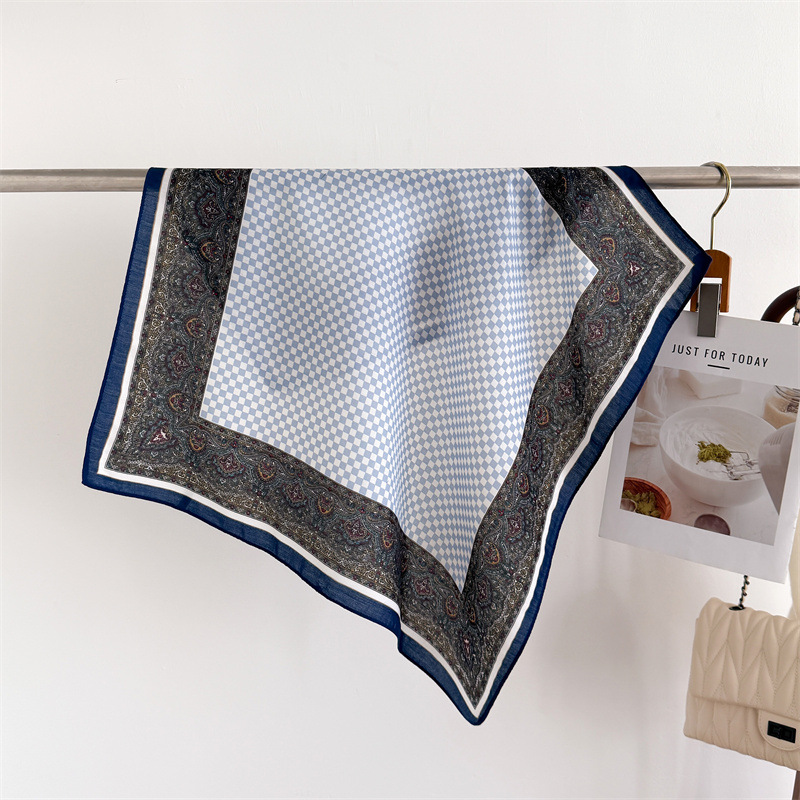 French Vintage Fashion - Écharpe femme à carreaux, motif pied-de-poule,