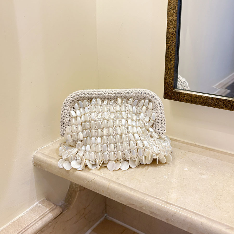 French Vintage Fashion - Pochette à perles tissée à la