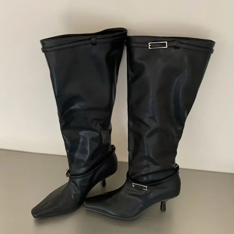 Aneikeh, bottes hautes à bout  - Vintage Fashion Dresses avis et prix